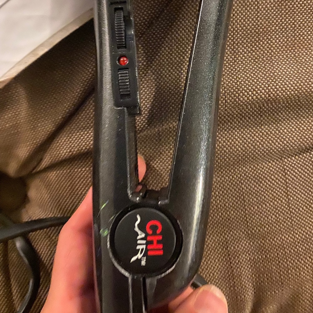 Chi Air straightening iron